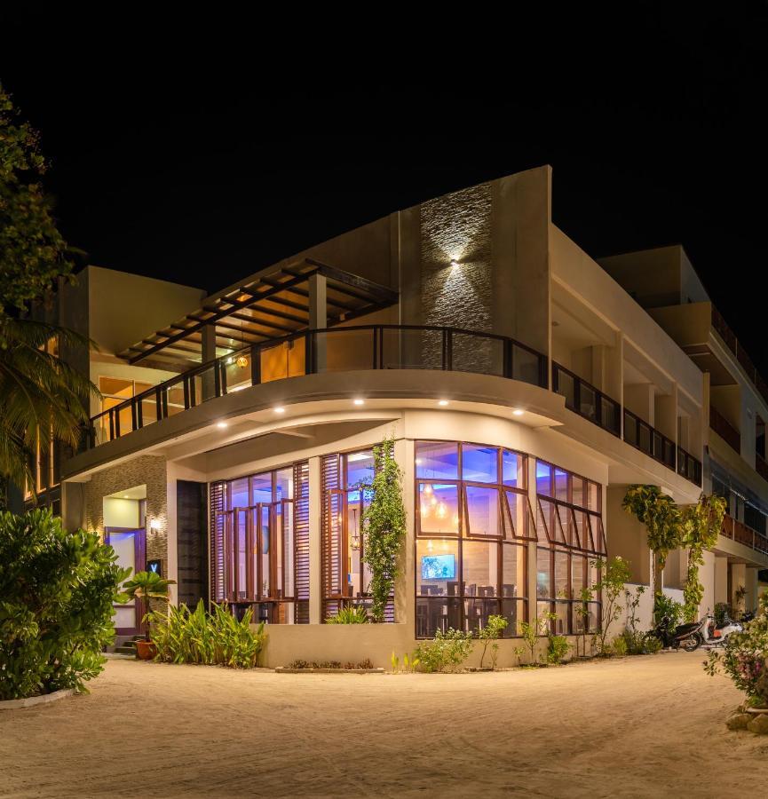 เวลานา บลู มัลดีฟส์ แอท มาฟูชิ Hotel มาฟุชิ ภายนอก รูปภาพ